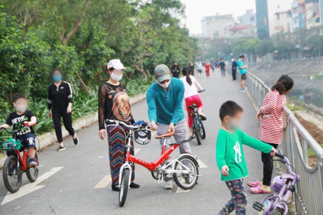 Cảnh báo: Phần lớn các ca lây nhiễm COVID-19 do tiếp xúc rất gần, không đeo khẩu
				trang