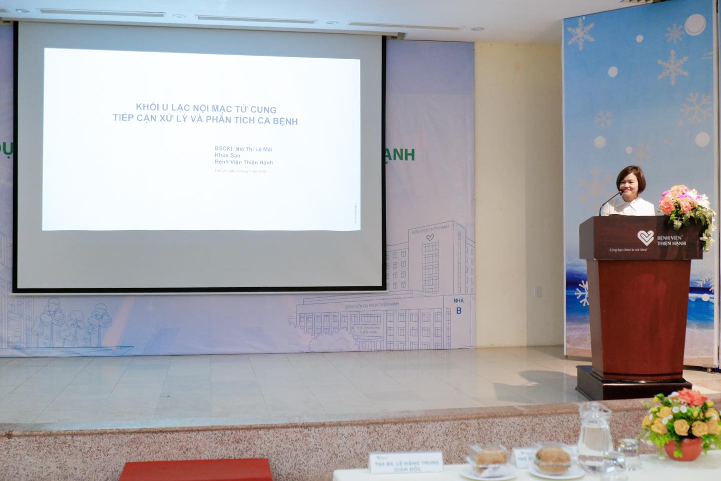 BSCKI. Niê Thị Lệ Mai – Khoa Phụ sản, Bệnh viện đa khoa Thiện Hạnh trình bày những ca bệnh điển hình và phương pháp xử lý khối u lạc nội mạc tử cung