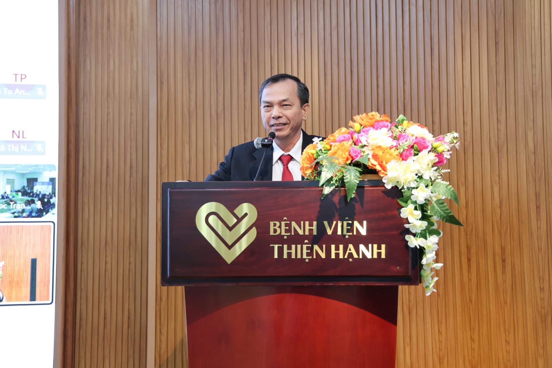 Ban Lãnh đạo Bệnh viện đa khoa Thiện Hạnh thể hiện cam kết triển khai chương trình PRIME theo chuẩn quốc tế JCI