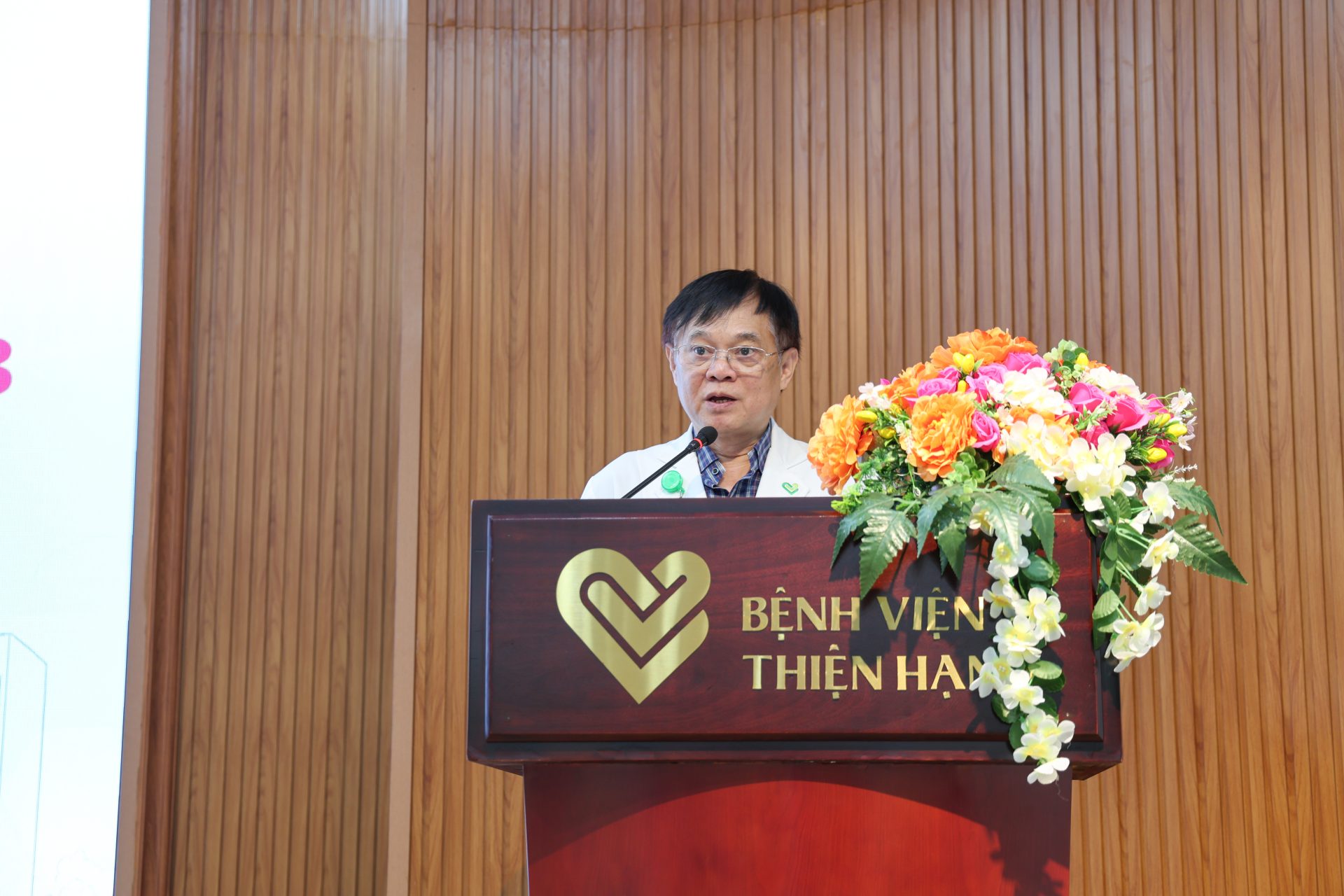 ThS BS Phạm Phú Cường - Phó Giám đốc BVĐK Thiện Hạnh đại diện phát biểu tại buổi lễ